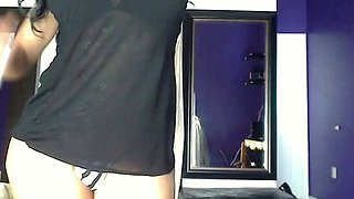 Big-Ass Amateur's Webcam Striptease