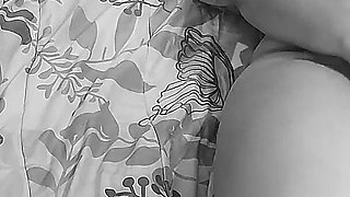 Chubby Employee Stuck Her Hand in Her Pussy and Squirted for Her Boss