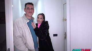 Apolonia La Piedra fucked a fan at a disco in Madrid