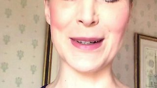 Cumshot amateur MILF suck and jerks dude in the bedroom