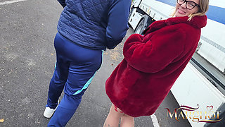 Exhib Parking Hgv: Routier Spots Me and Fucks Me Like a Bitch in the Cab of His Truck