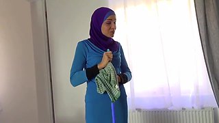 lazy muslim maid gets hardcore double penetration