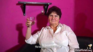 Oma Hotel -Hana, chubby granny in nylons in her self-pleasing scene