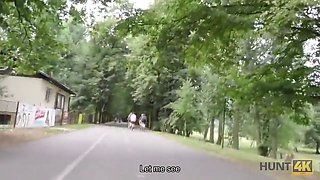 Cuckold observes how his gf nails for money in park