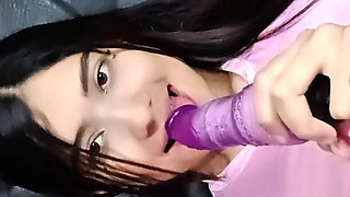 18-YEAR-OLD GIRL MASTURBATES HER RICH TITS AND BIG ASS