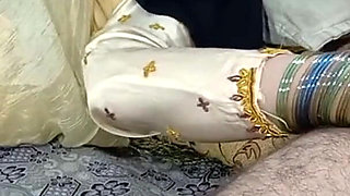 Honeymoon Bride Fucked Analhole with Black Dildo for Open Her Analhole for Anal Sex