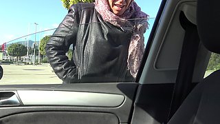 Turkish Muslim Woman Gives Perverted American Man a Handjob in His Car