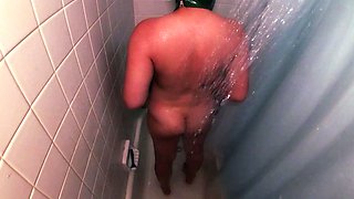 Big boobed Memphis masturbates in a bodystocking