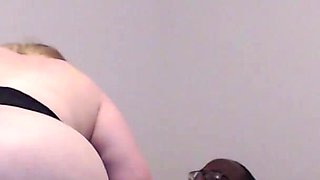 Feeding a hungry slut this black cock