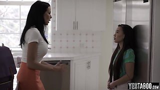 Bosomed Stepmom Wife Trio Stepdaughter With Madi Collins, Reagan Foxx And Busty Stepmom