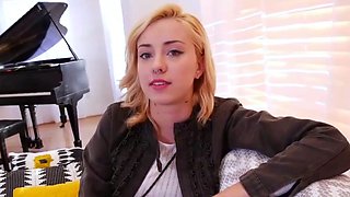Smoking hot blonde is ready to do porn