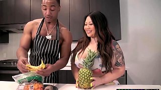 Tokyo Leigh - Getting Juicy With Tokyo