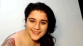 sexy! youg latina teases hairy virgin pussy for cam