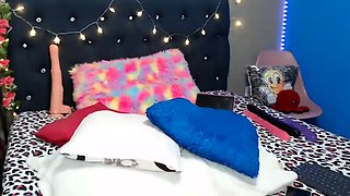 amateur vip ass flashing boobs on live webcam