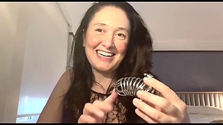 Online hookup with client gets a little too naughty with Uxue Bengoa