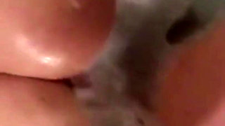 WildEnglishBBW shaking my booty, rubbing my fat pussy in bath