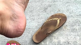 Flexible foot fetish masturbating with feet and hands