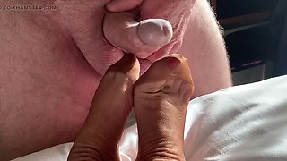 Mature Granny Foot Job and Cum on Stockings Toes Homemade