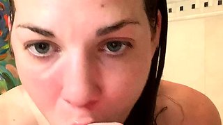 Amateur brunette ariana marie solo toying