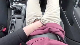 Intense handjob in the car with a massive cumshot