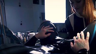 Axel Abysse Sits On Gyne Chair For Intense Anal Fisting