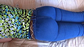 Stepmother Gives Me Permission to Jerk off Watching Her Show off, I Want to Fuck Her