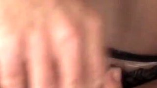 Mature woman is horny and want to score a man