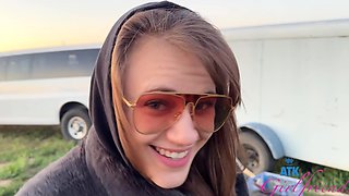 Homemade video of brunette Rose Caarter being nicely fingered