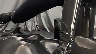 Vacbed Seduction: Mistressae on Top