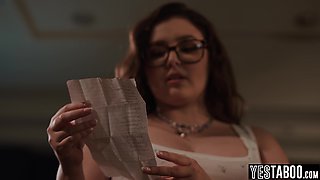 THICK beauty roleplays as stranger with BF