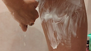 Come play with my wet pussy