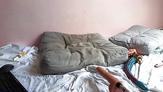 Cam Girl Gets Anal Fucked by Anal Machine