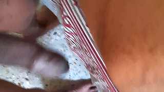 sex ate home mom pussy like in mouth