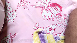 Bengali Bhabhi’s Afternoon Show Her Pussy and Ass