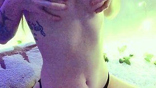 Amateur Webcam Babes Going Solo