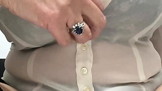 Big boob brunette masturbates on webcam