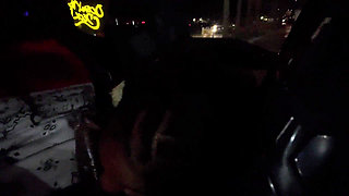 Quick Blowjob in the Car