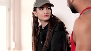 Hot slender girl with nice small tits wants to fuck with her boyfriend in the middle of his heavy lifting session