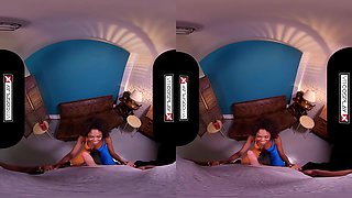 Ebony Mutant Babe Oya Wants Your Dick Professor - Vr Porn And Virtual Reality