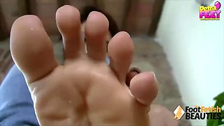Italian scene with natural sweetie from Foot Fetish Beauties