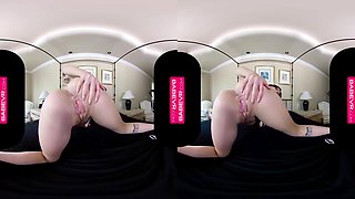 Jade Teen, Linda Blonde And Virtual Reality - Brunette Teen 18+ Wants You In Her Parents Bedroom