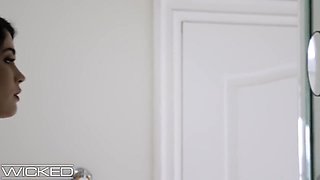 Tommy Pistol And Evelyn Claire - Petite Beauty Fucked In Plaid Skirts