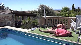 German whore fucking under the sun by the pool