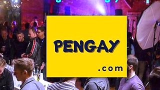 Hunk Surfer's Solo Webcam Show