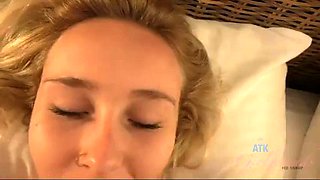 Hot date with Peyton Coast ends with jizz in her cooch