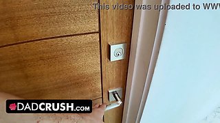 Nice girl sera ryder rails her step daddy’s big pulsating dick in her trampy halloween costume - Dad Crush special