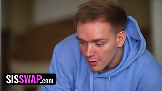 Sisswap - hot best friends Mickey Violet and charly summer hammers a deal with their horny stepbros