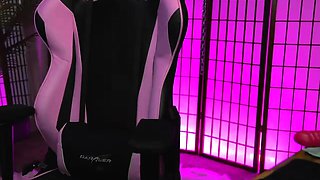 Brunette toys her ass on webcam