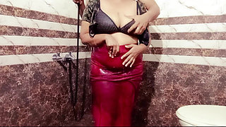 Classmate Ladki Ko Annual Day Par College Ke Bathroom Me Chodha