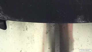 Tempting teen beauty Scarlet Johnson hot sex clip